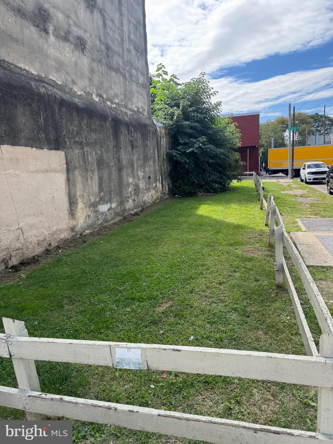 871 North 40th Street Philadelphia, PA 19104 - Photo 3 of 6 a view of yard with outdoor seating