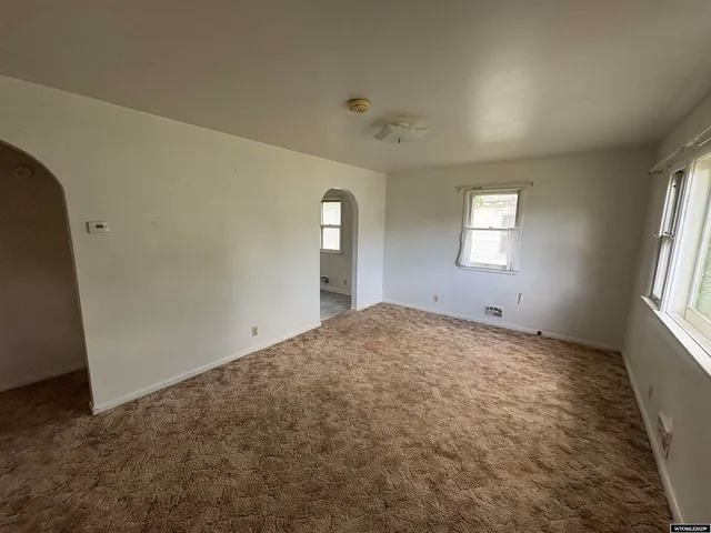 $143,500 | 1105 East Main Street, Riverton, WY 82501