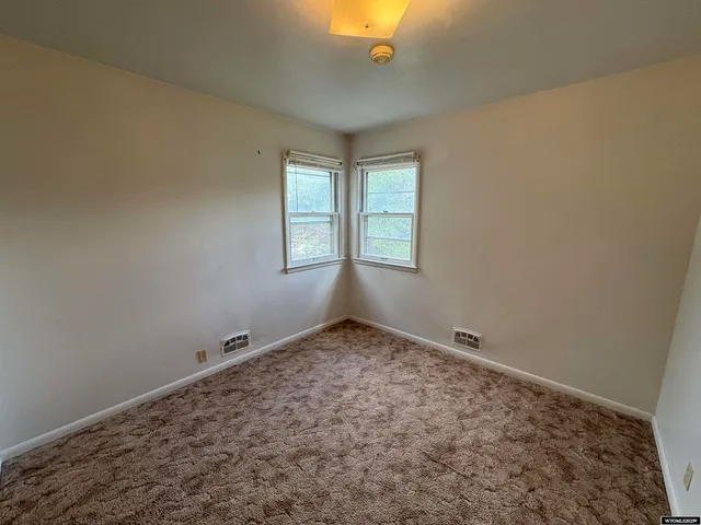 $143,500 | 1105 East Main Street, Riverton, WY 82501