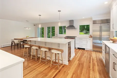 $1,785,000 | 78 Pin Oak Lane, Wilton, CT 06897