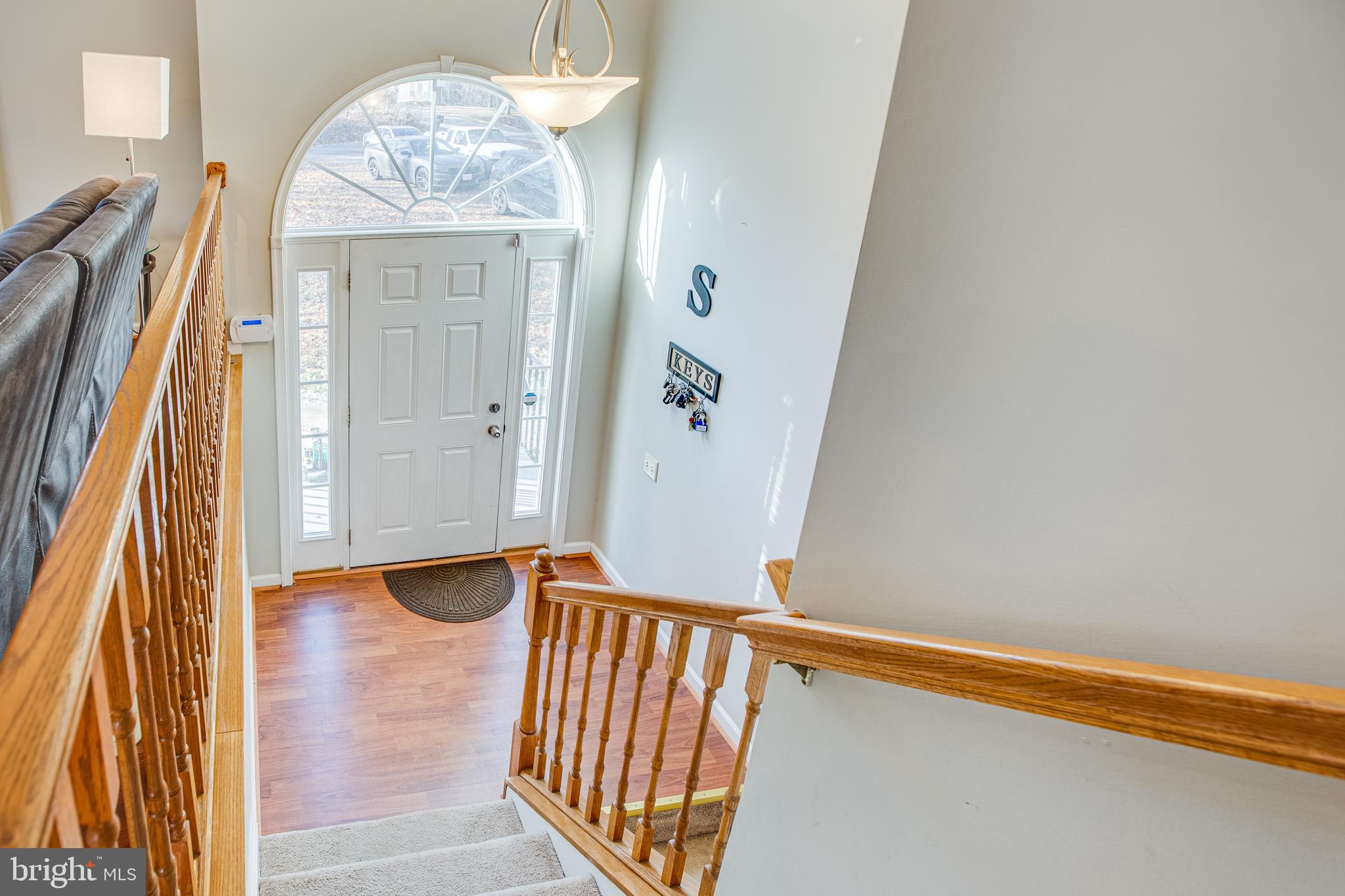 12 Johnson Drive Ruther Glen, VA 22546 - Photo 3 of 33 Front entrance into foyer.