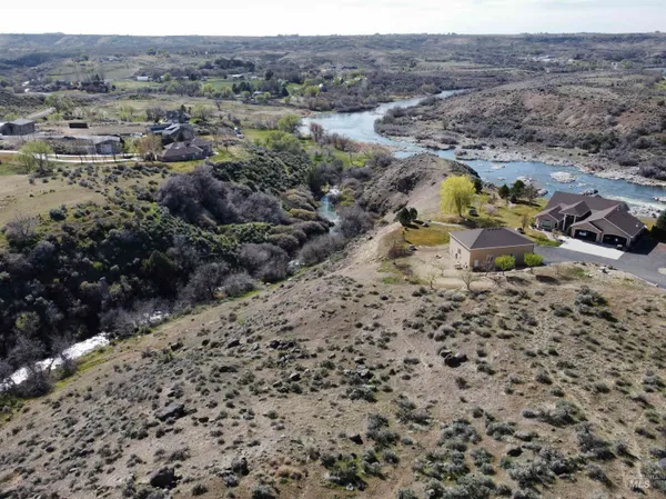 $375,000 | 1253 Kanaka Rapids Road, Buhl, ID 83316