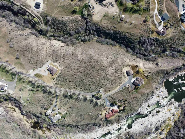 $375,000 | 1253 Kanaka Rapids Road, Buhl, ID 83316
