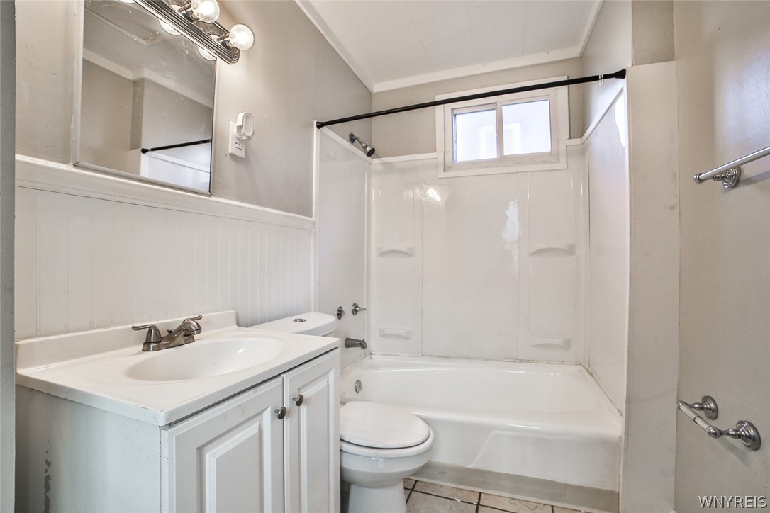 192 Bird Avenue Buffalo, NY 14213 - Photo 18 of 43 Lower Bathroom