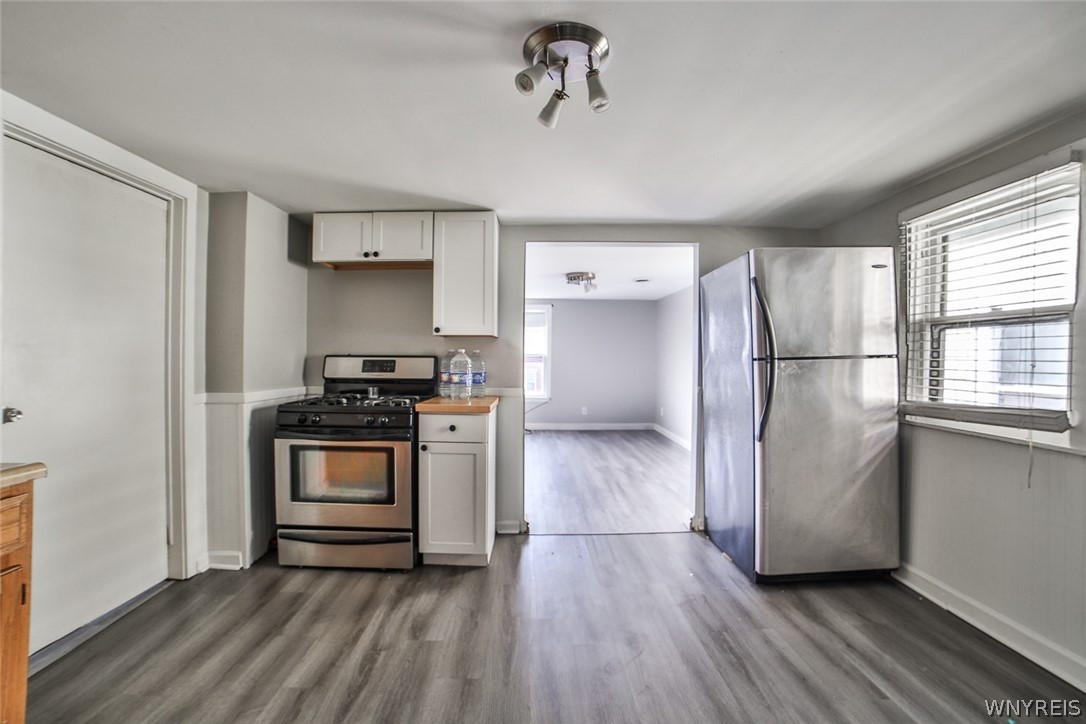 192 Bird Avenue Buffalo, NY 14213 - Photo 28 of 43 Upper Kitchen/Stainless Steel Appliances