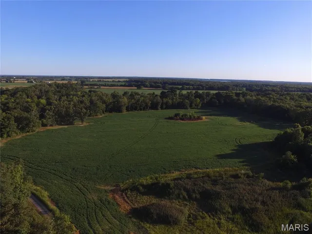 $625,000 | 9647 North Elmhears Lane, Mount Vernon, IL 62864