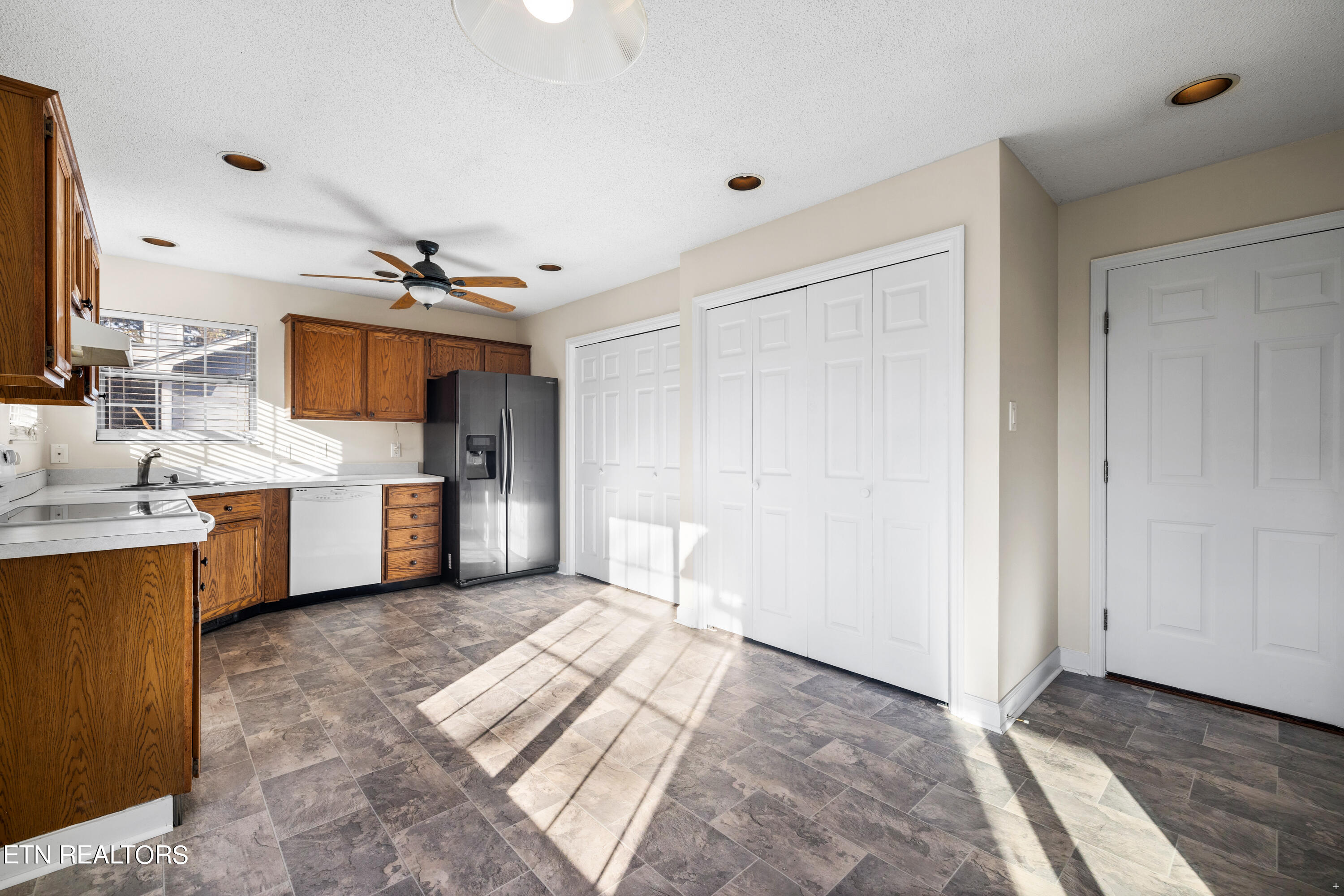 7701 Water Tower Road Knoxville, TN 37920 - Photo 13 of 25 Positive Perceptions-12
