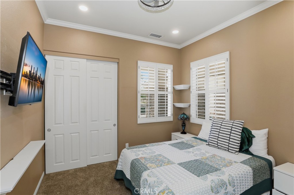 1125 Pamplona Drive Riverside, CA 92508 - Photo 20 of 42 1st bedroom before move out