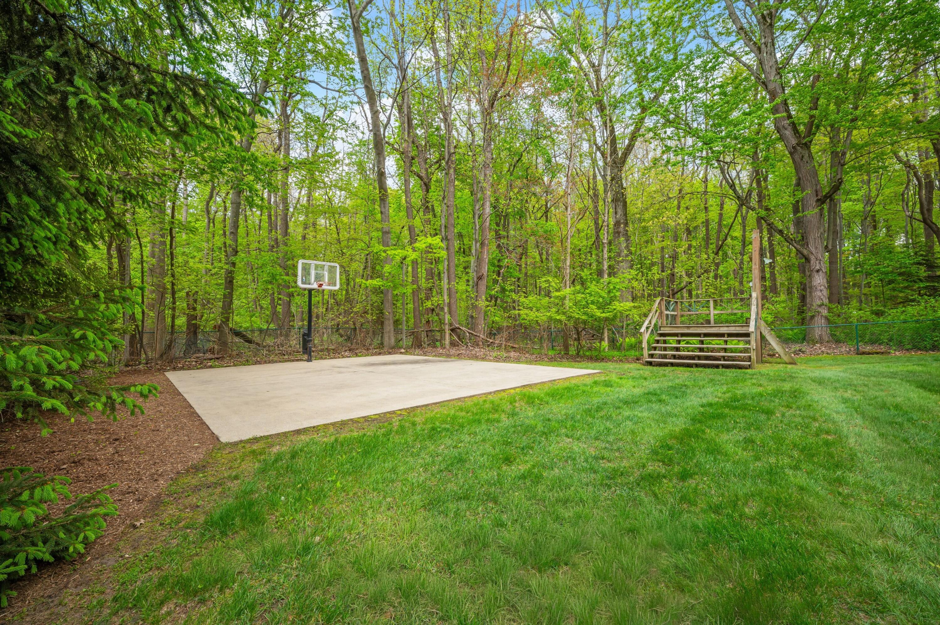 14657 Lakeshore Road Lakeside, MI 49116 - Photo 68 of 71 Basketball Court