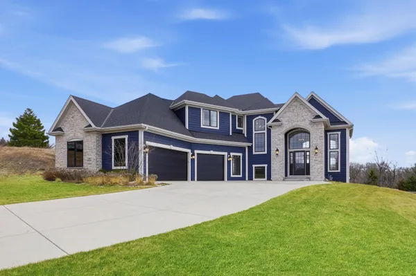 $999,999 | N87-w25037 Bay Court, Lisbon, WI 53089