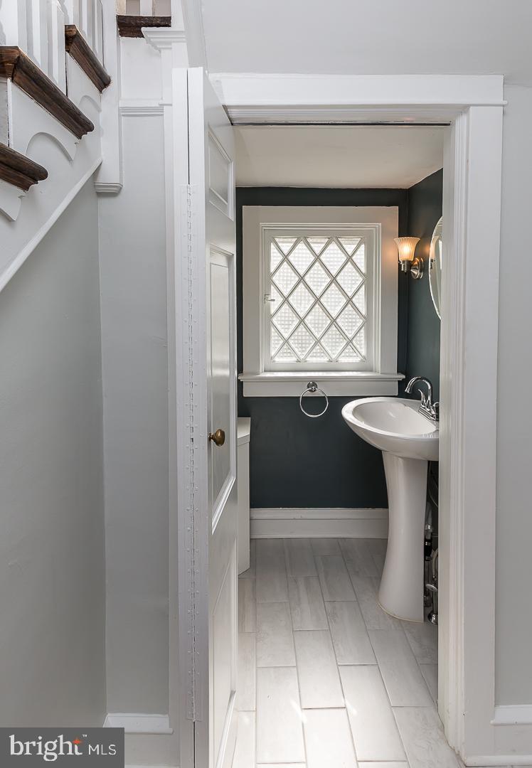 700 Ashurst Road Havertown, PA 19083 - Photo 14 of 37
