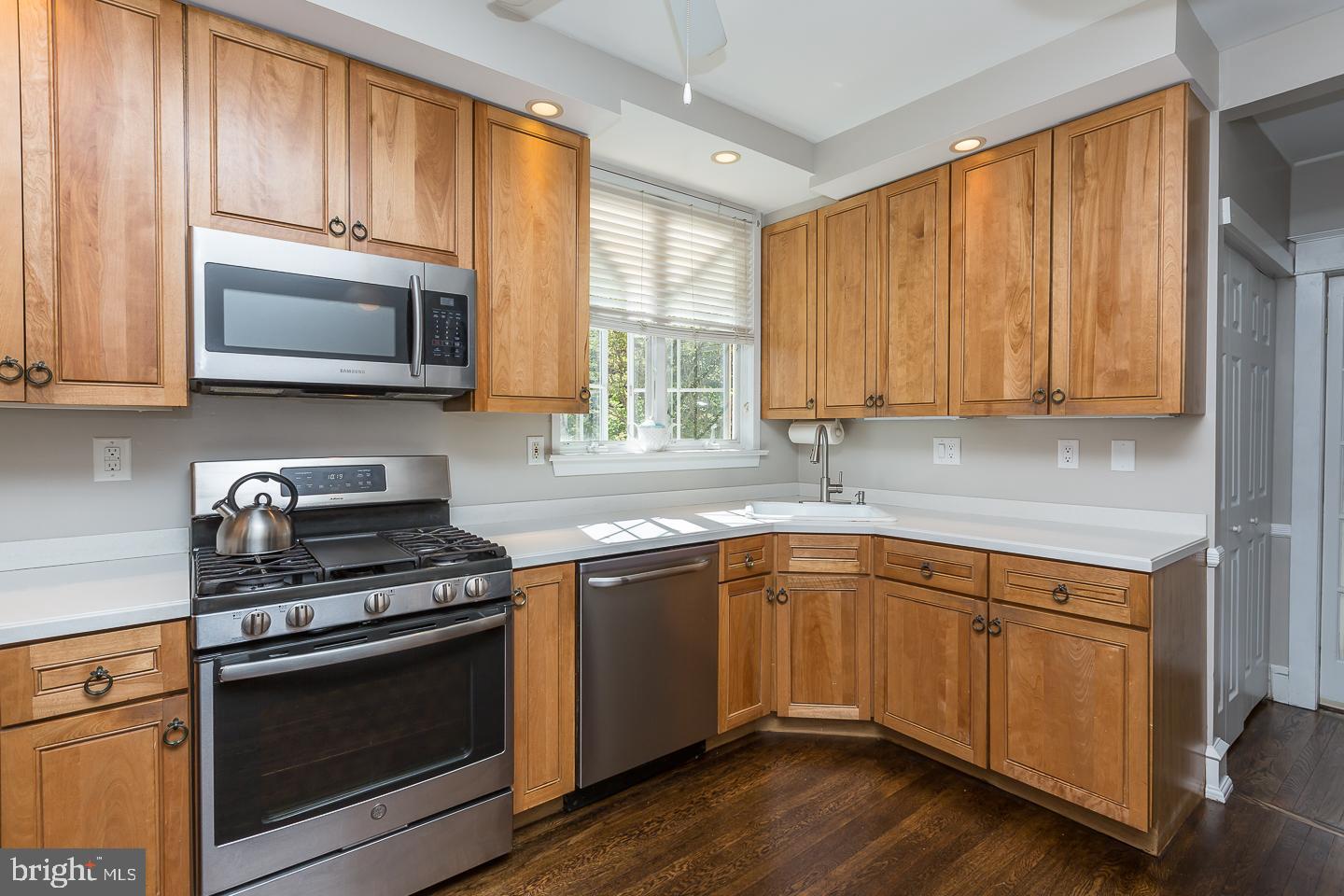 700 Ashurst Road Havertown, PA 19083 - Photo 10 of 37