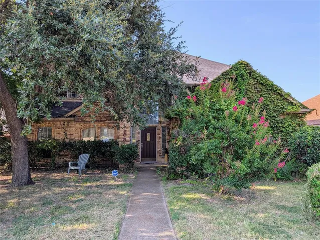$370,000 | 608 Fuller Drive, Cedar Hill, TX 75104
