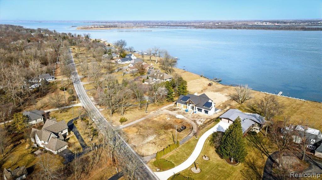 26705 East River Road Grosse Ile, MI 48138 - Photo 34 of 41 Gallery Image 34