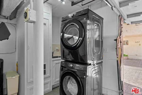 $4,800 | 5255 Coldwater Canyon Avenue, Unit B, Sherman Oaks, CA 91401