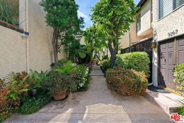 $4,800 | 5255 Coldwater Canyon Avenue, Unit B, Sherman Oaks, CA 91401