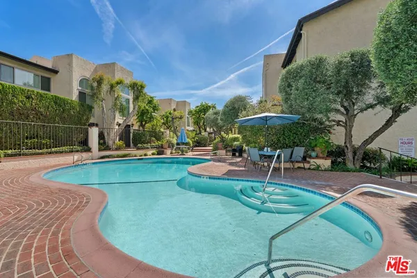 $4,800 | 5255 Coldwater Canyon Avenue, Unit B, Sherman Oaks, CA 91401