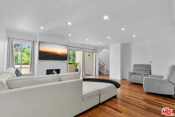 $4,800 | 5255 Coldwater Canyon Avenue, Unit B, Sherman Oaks, CA 91401