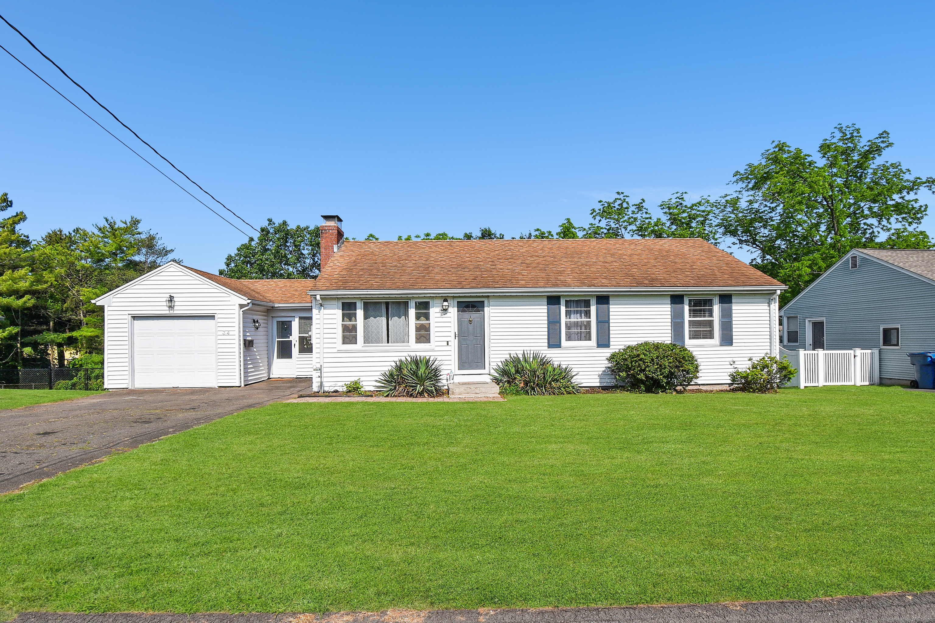 34 York Road Berlin, CT 06037 - Photo 1 of 1 Gallery Image 1