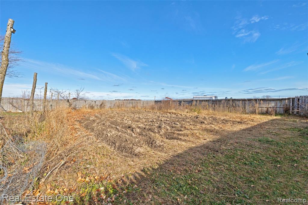 7560 Metcalf Road Avoca, MI 48006 - Photo 48 of 57