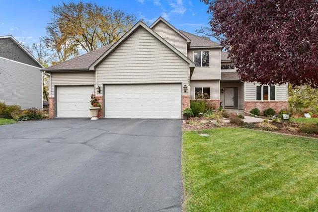 $570,000 | 19992 Enfield Avenue North, Forest Lake, MN 55025