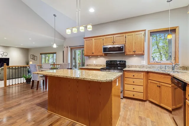 $570,000 | 19992 Enfield Avenue North, Forest Lake, MN 55025