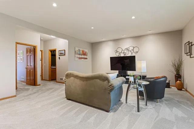 $570,000 | 19992 Enfield Avenue North, Forest Lake, MN 55025