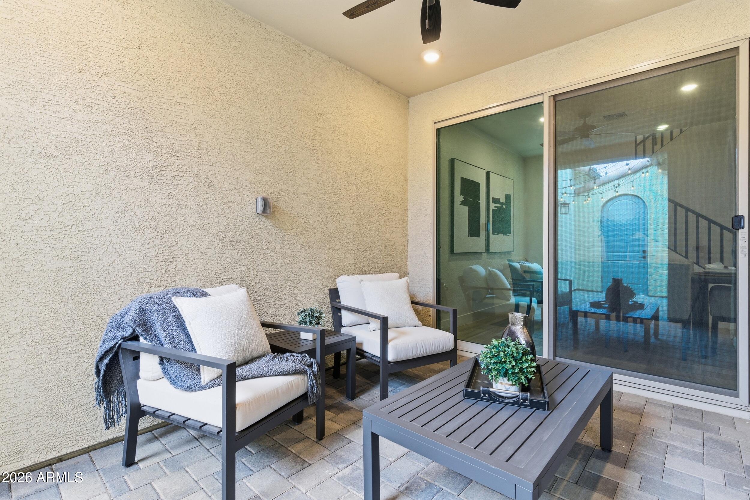 3855 South McQueen Road, Unit 34 Chandler, AZ 85286 - Photo 8 of 48 a living room with furniture and a potted plant