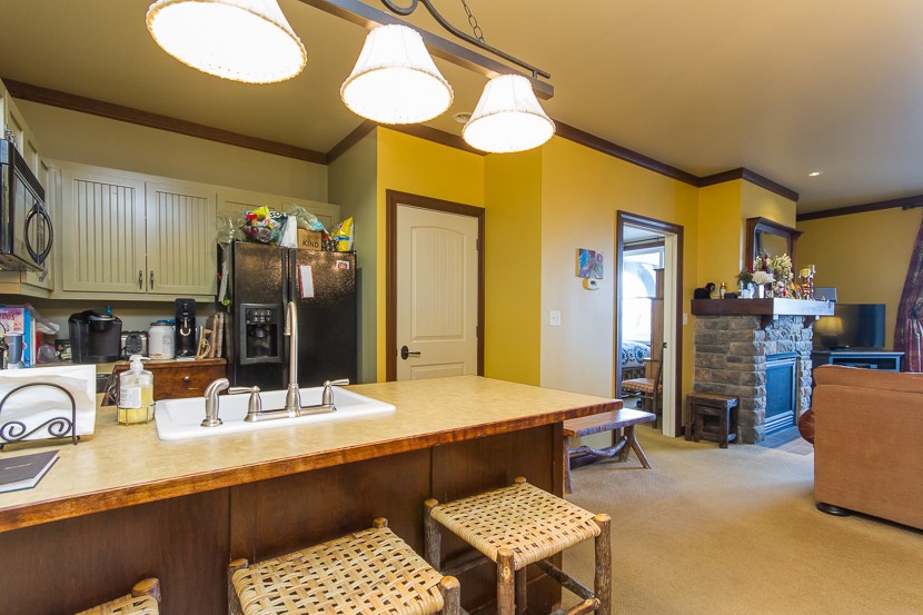 43 Middle Ridge Road, Unit 212 South Londonderry, VT 05155 - Photo 7 of 11