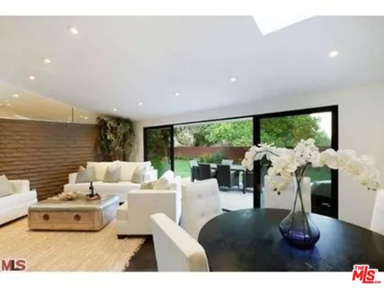 $2,395,000 | 2100 Roscomare Road, Los Angeles, CA 90077