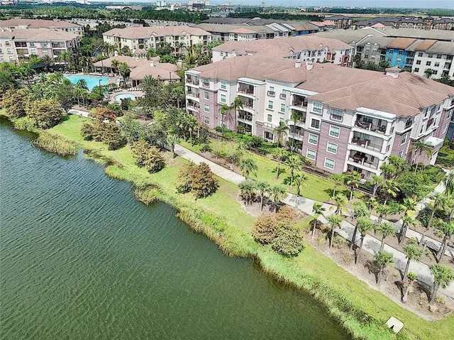 $525,000 | 4114 Breakview Drive, Unit 406, Orlando, FL 32819