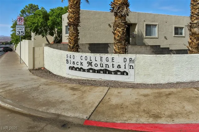 $199,900 | 661 Anne Lane, Henderson, NV 89015