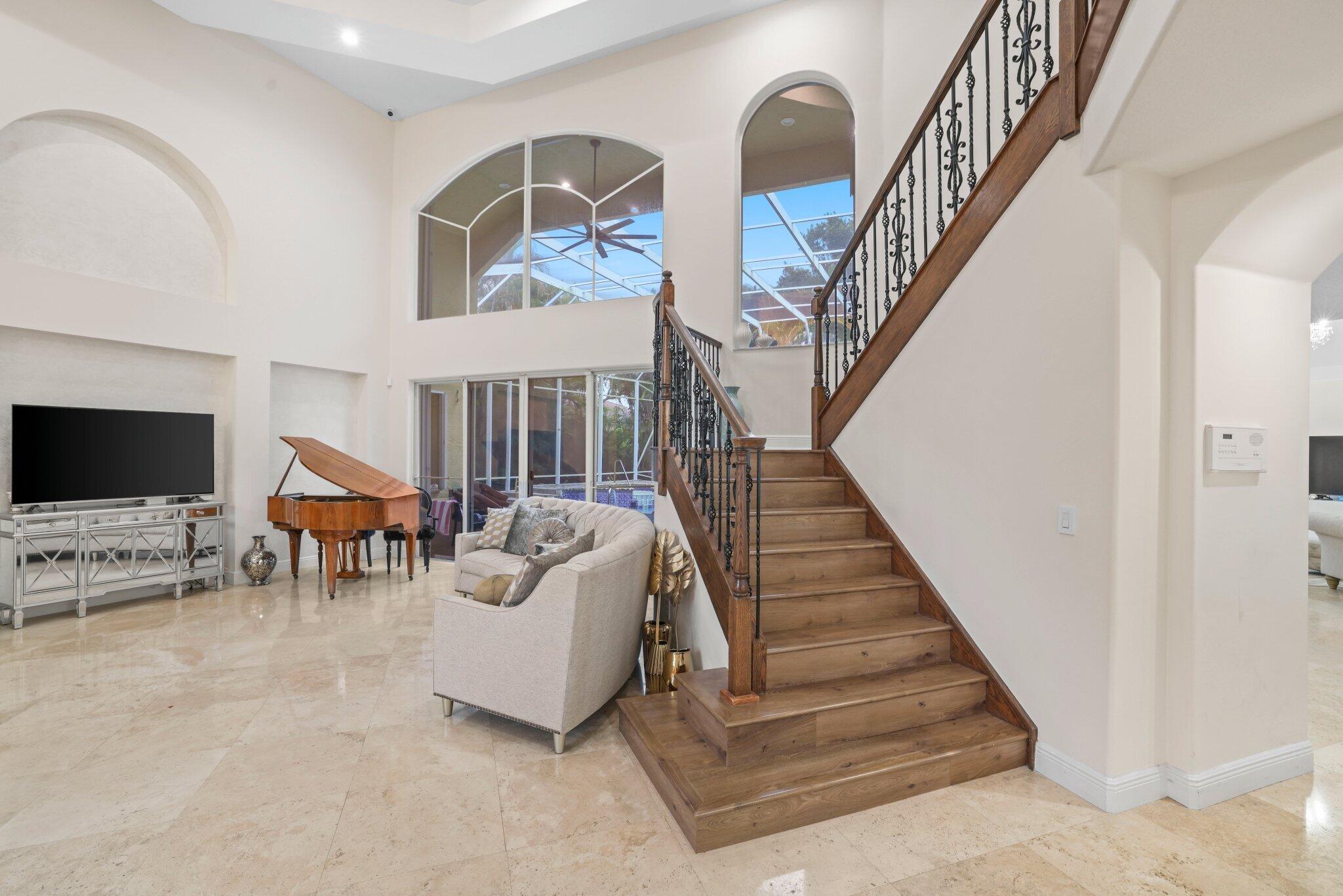 19234 South Creekshore Court Boca Raton, FL 33498 - Photo 6 of 55 liv rm