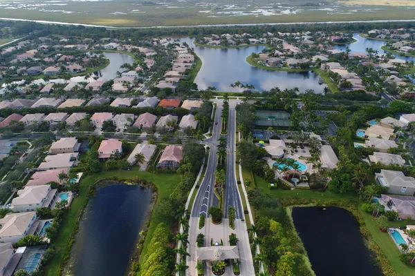 $1,550,000 | 19234 South Creekshore Court, Boca Raton, FL 33498