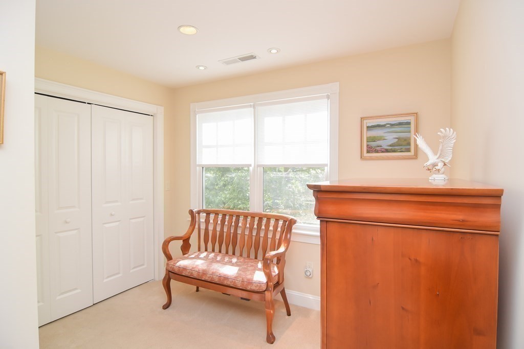 10 Ludwig Road, Unit 10 Needham, MA 02494 - Photo 11 of 33