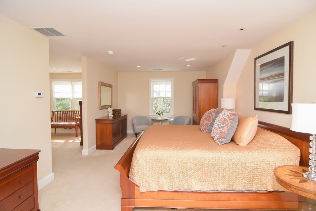 10 Ludwig Road, Unit 10 Needham, MA 02494 - Photo 12 of 33