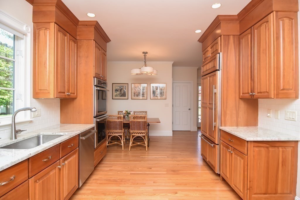 10 Ludwig Road, Unit 10 Needham, MA 02494 - Photo 6 of 33
