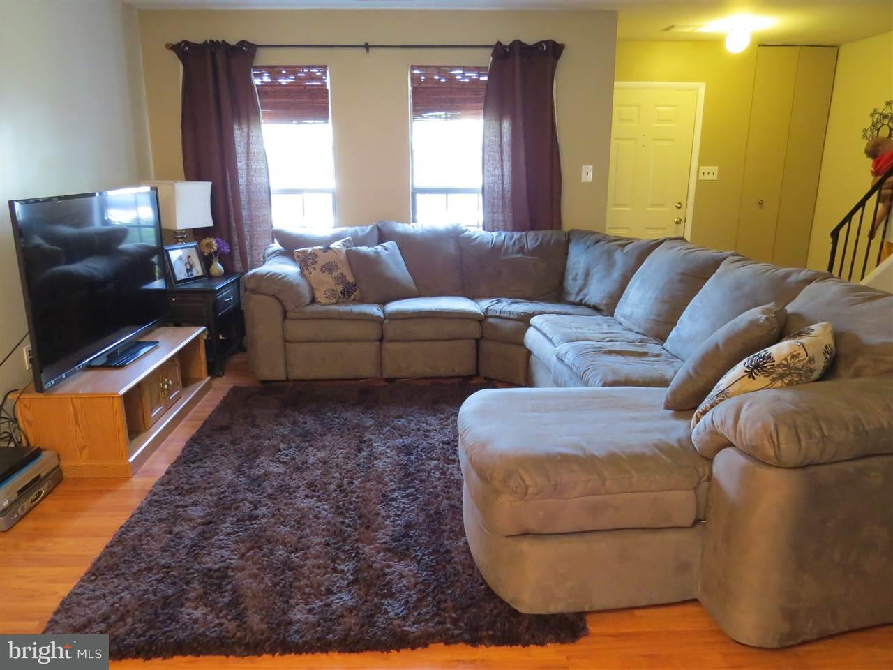 654 Lopax Road Harrisburg, PA 17112 - Photo 4 of 25 Gallery Image 4