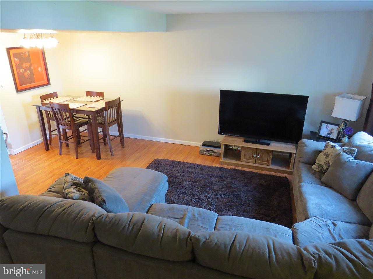 654 Lopax Road Harrisburg, PA 17112 - Photo 5 of 25 Gallery Image 5