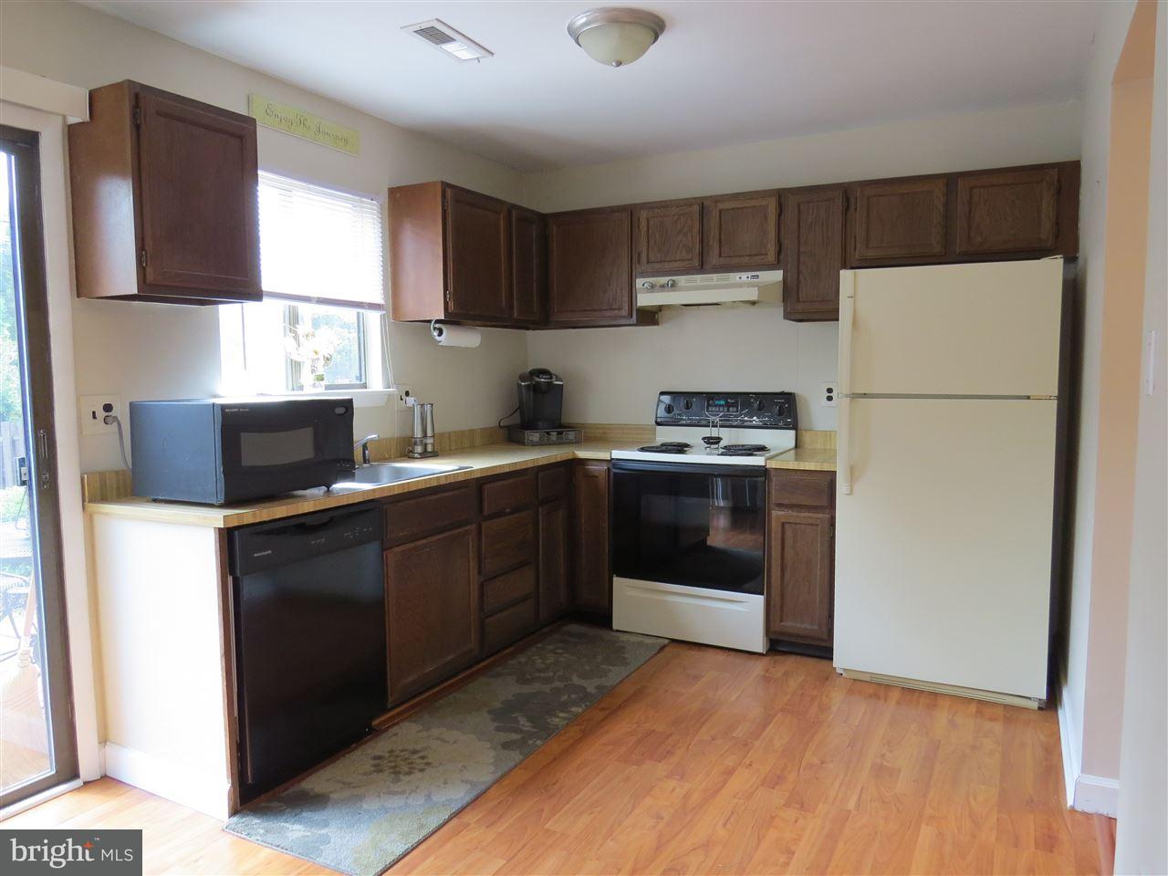 654 Lopax Road Harrisburg, PA 17112 - Photo 7 of 25 Gallery Image 7