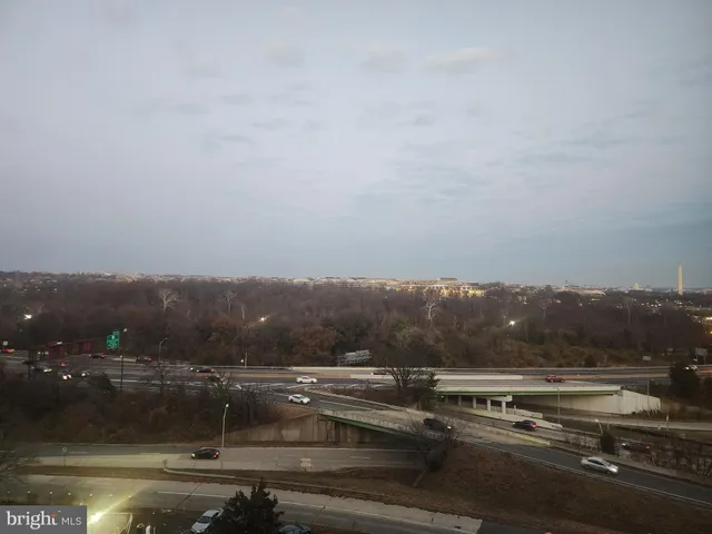 $2,000 | 1021 Arlington Boulevard, Unit 928, Arlington, VA 22209