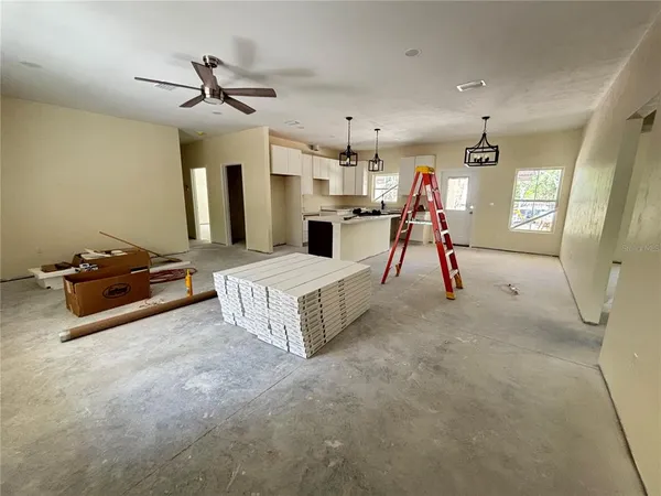 $375,000 | 332 Southeast 3rd Avenue, Melrose, FL 32666
