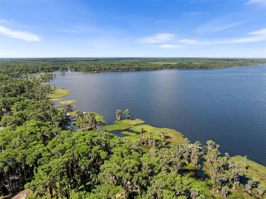 332 Southeast 3rd Avenue Melrose, FL 32666 - Photo 10 of 36 a view of lake