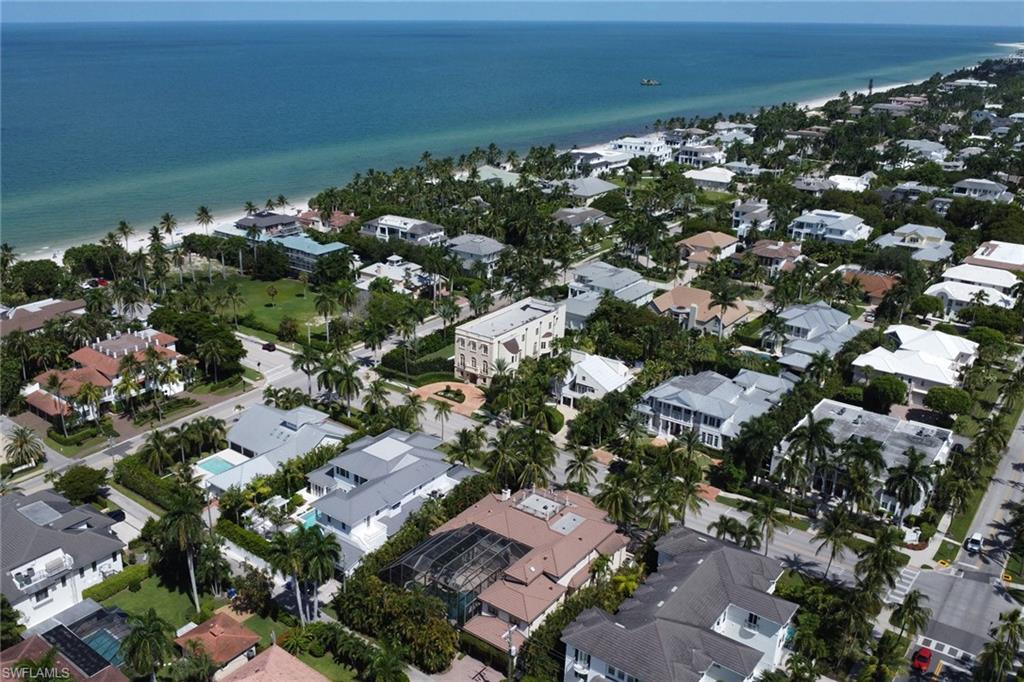 175 5th Avenue South, Unit 4 Naples, FL 34102 - Photo 38 of 50 Gallery Image 38