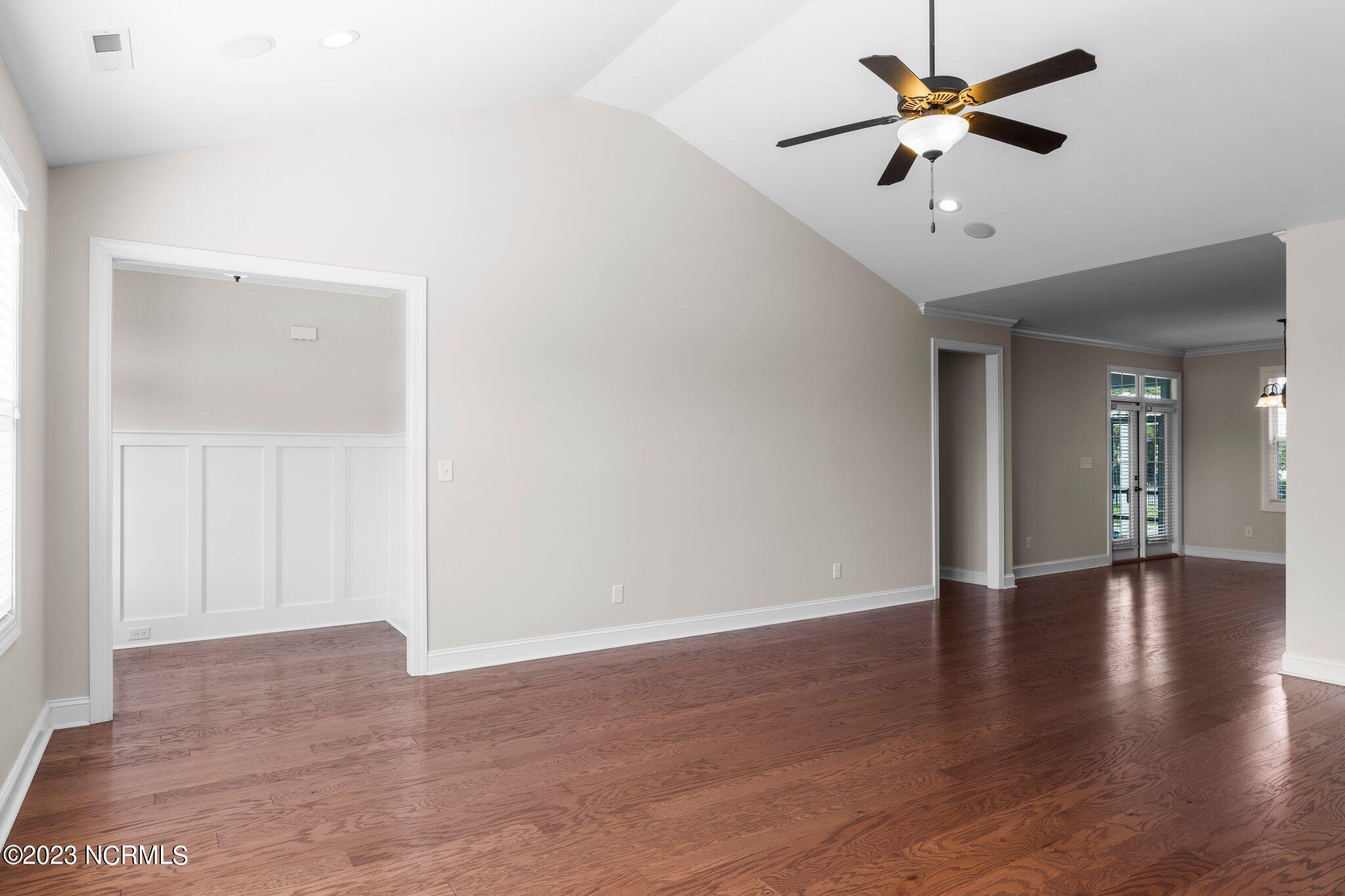 202 Seagrass Way Newport, NC 28570 - Photo 11 of 45 42-web-or-mls-_S3A3338