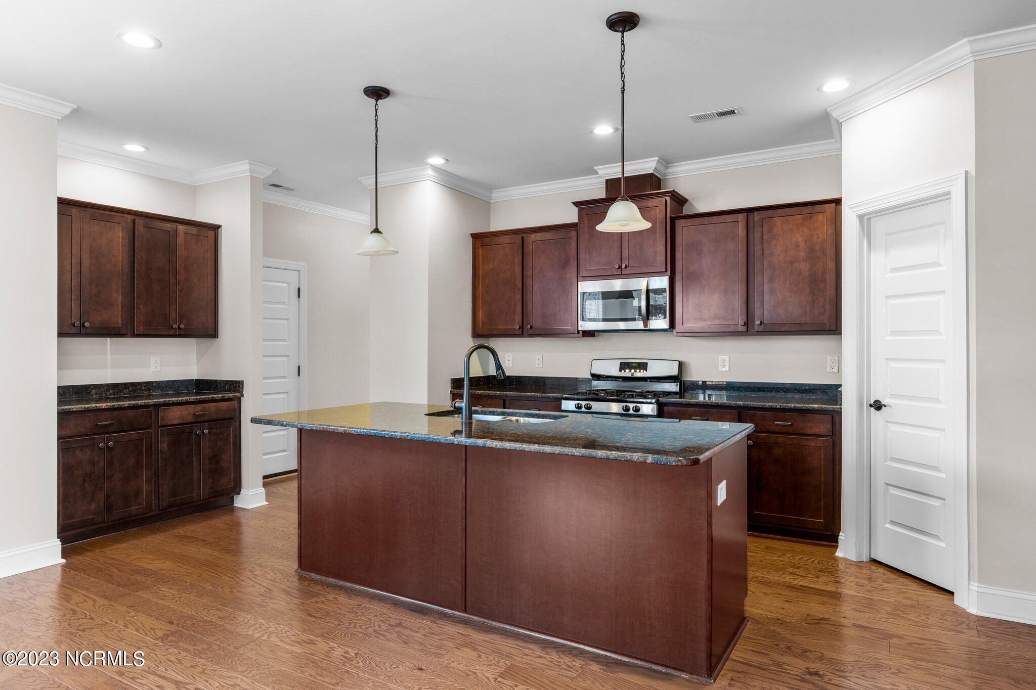 202 Seagrass Way Newport, NC 28570 - Photo 15 of 45 35-web-or-mls-_S3A3284