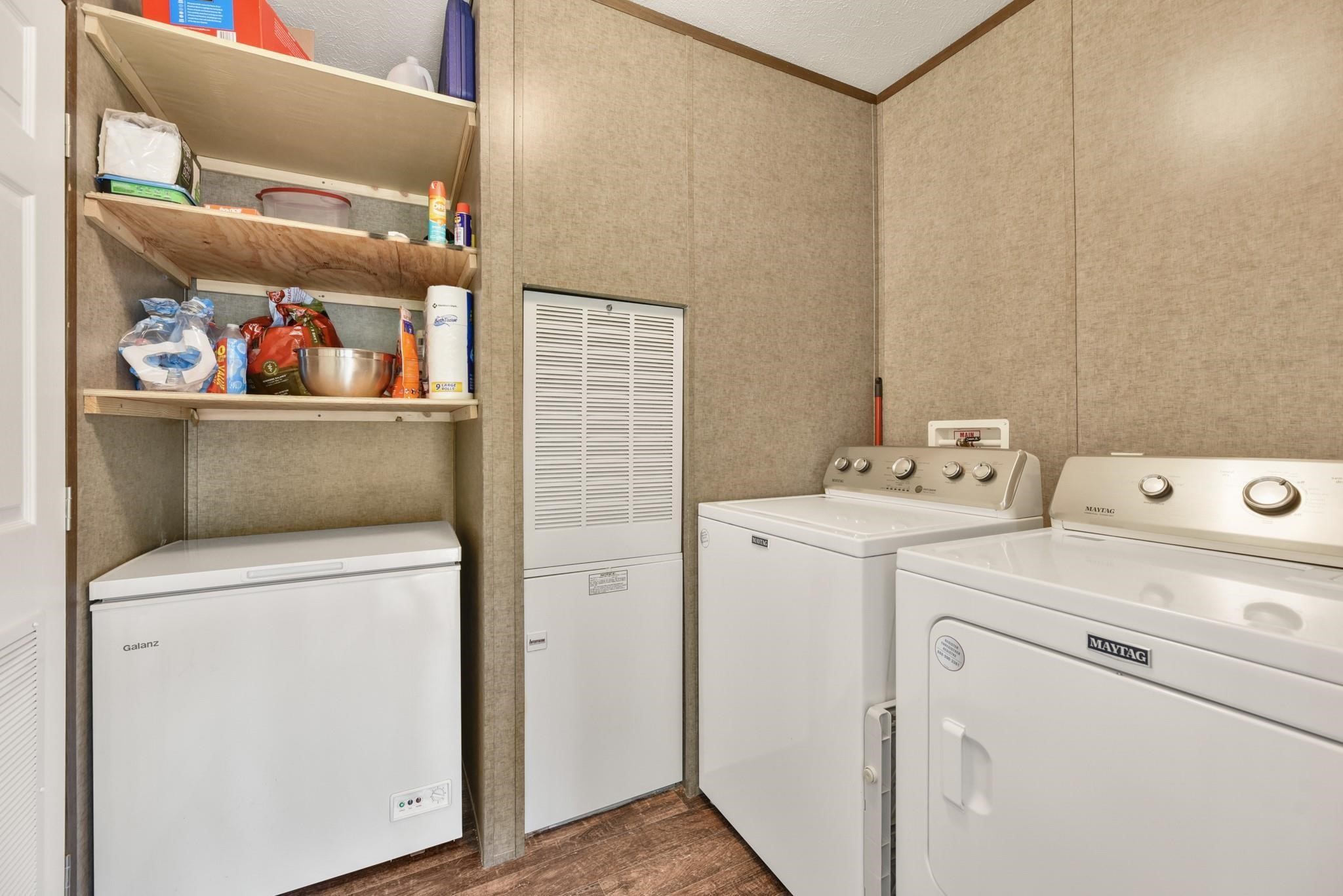 277 Rio Grande Drive Trinity, TX 75862 - Photo 17 of 28 a utility room with dryer and washer