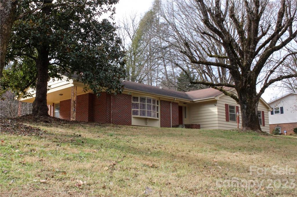 819 Powell Road Northeast Lenoir, NC 28645 - Photo 3 of 17 Gallery Image 3