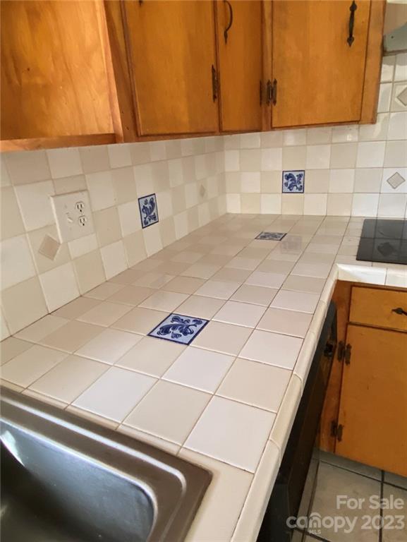 819 Powell Road Northeast Lenoir, NC 28645 - Photo 5 of 17 Gallery Image 5