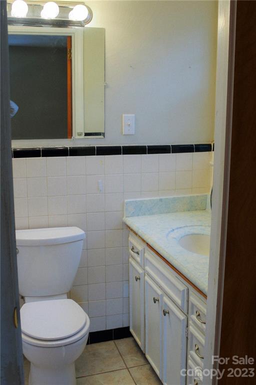 819 Powell Road Northeast Lenoir, NC 28645 - Photo 10 of 17 Gallery Image 10